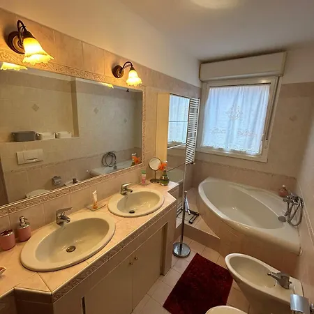 Ca Savoia Apartment *